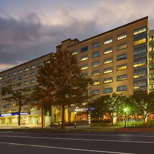 Doubletree By Hilton Forest Park St. Louis